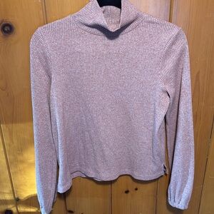 Madewell pink turtleneck with synced sleeves